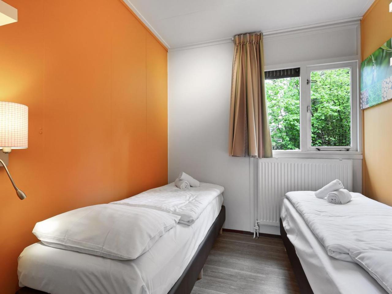 Comfort 6-Person Dog Bungalow In The Holiday Park Landal Heideheuvel Beekbergen Szoba fotó