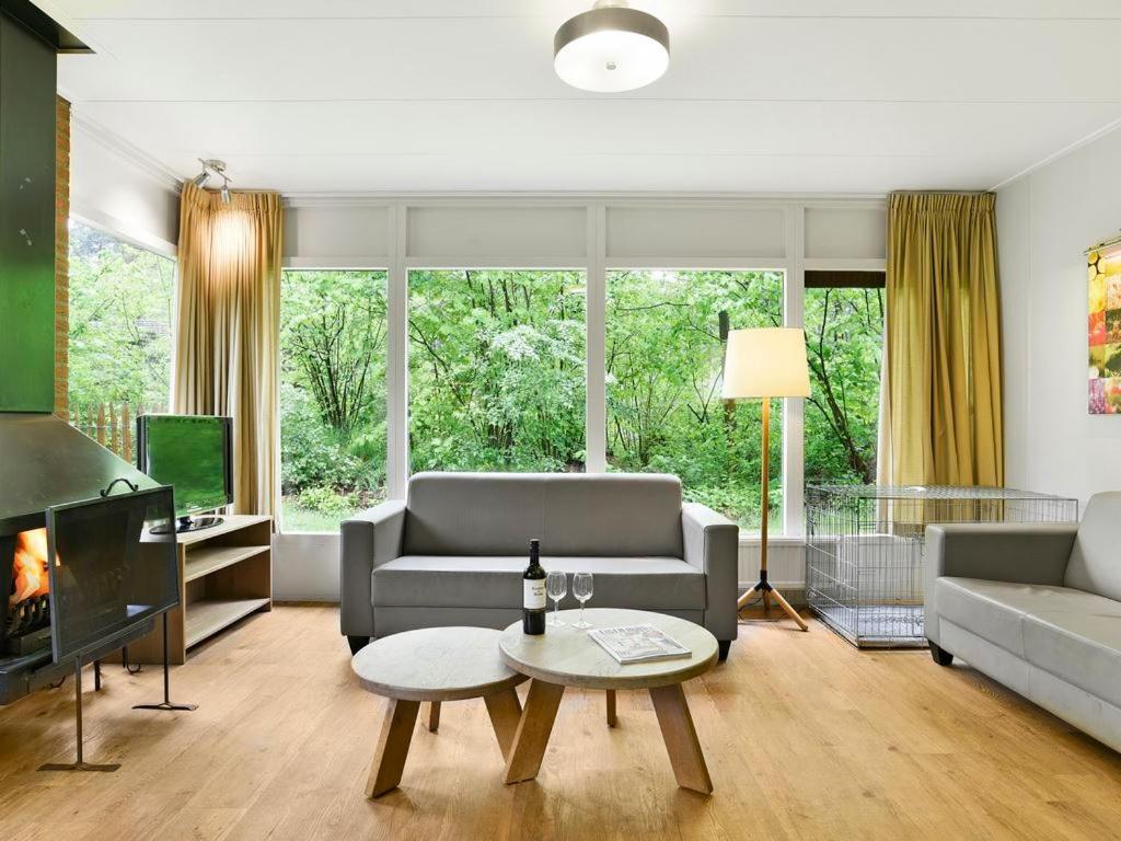 Comfort 6-Person Dog Bungalow In The Holiday Park Landal Heideheuvel Beekbergen Kültér fotó