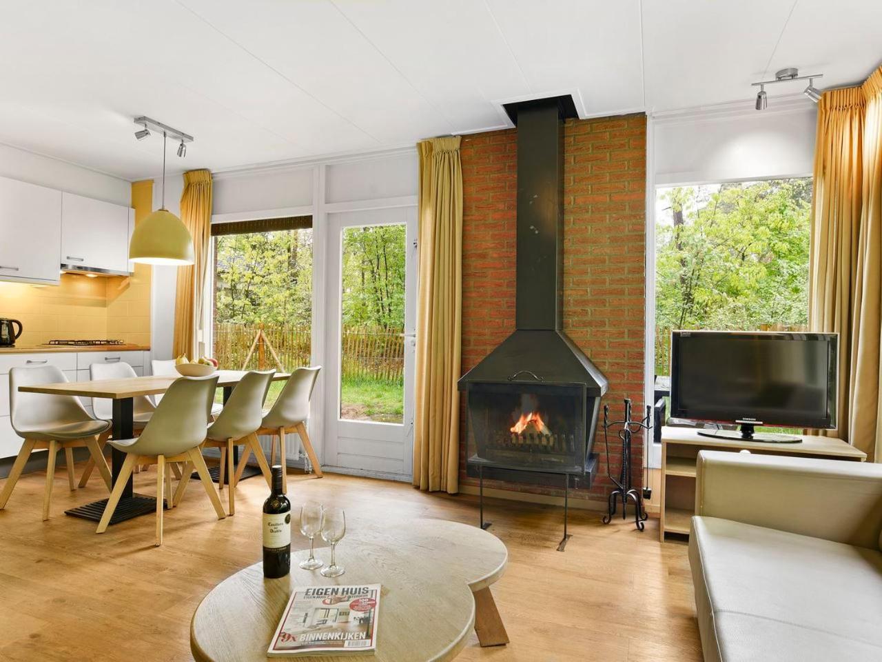 Comfort 6-Person Dog Bungalow In The Holiday Park Landal Heideheuvel Beekbergen Kültér fotó