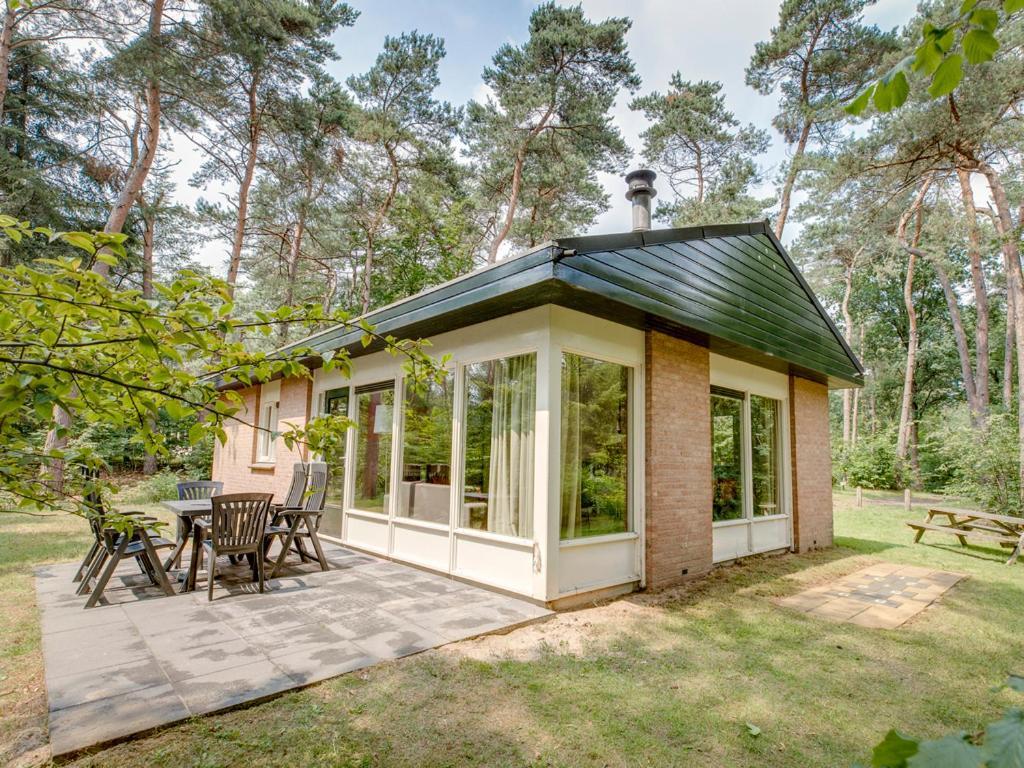 Comfort 6-Person Dog Bungalow In The Holiday Park Landal Heideheuvel Beekbergen Szoba fotó